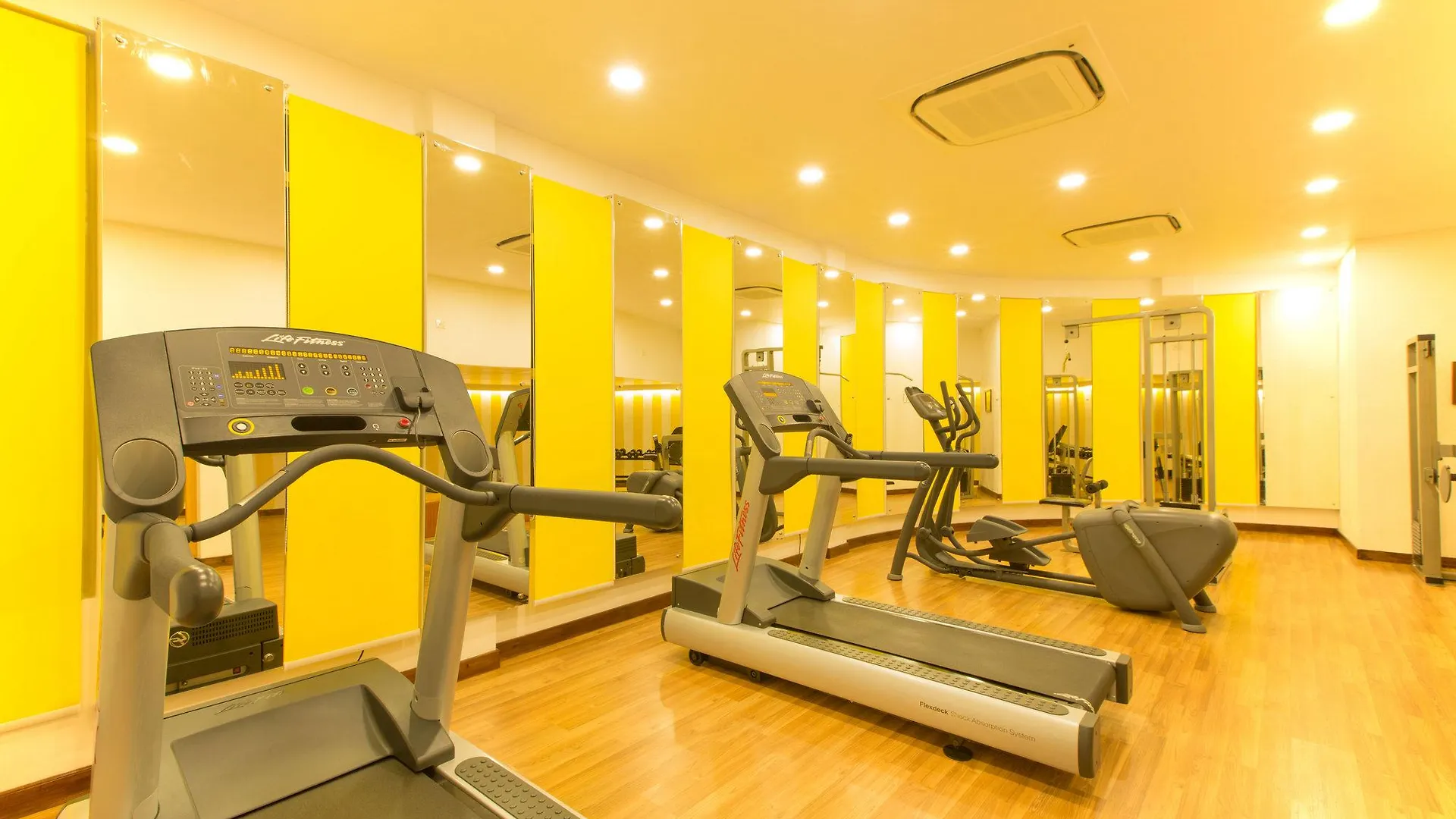 Casino Hotel - Cgh Earth, Cochin Kochi 5*,  Hindistan