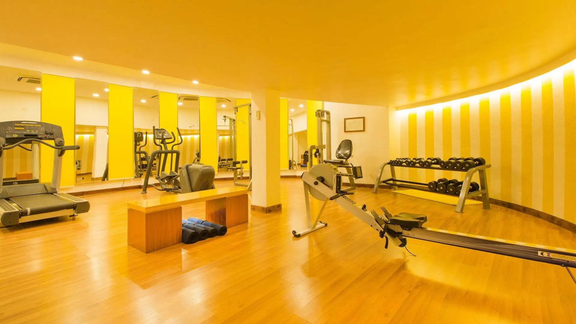 Casino Hotel - Cgh Earth, Cochin Kochi Hindistan