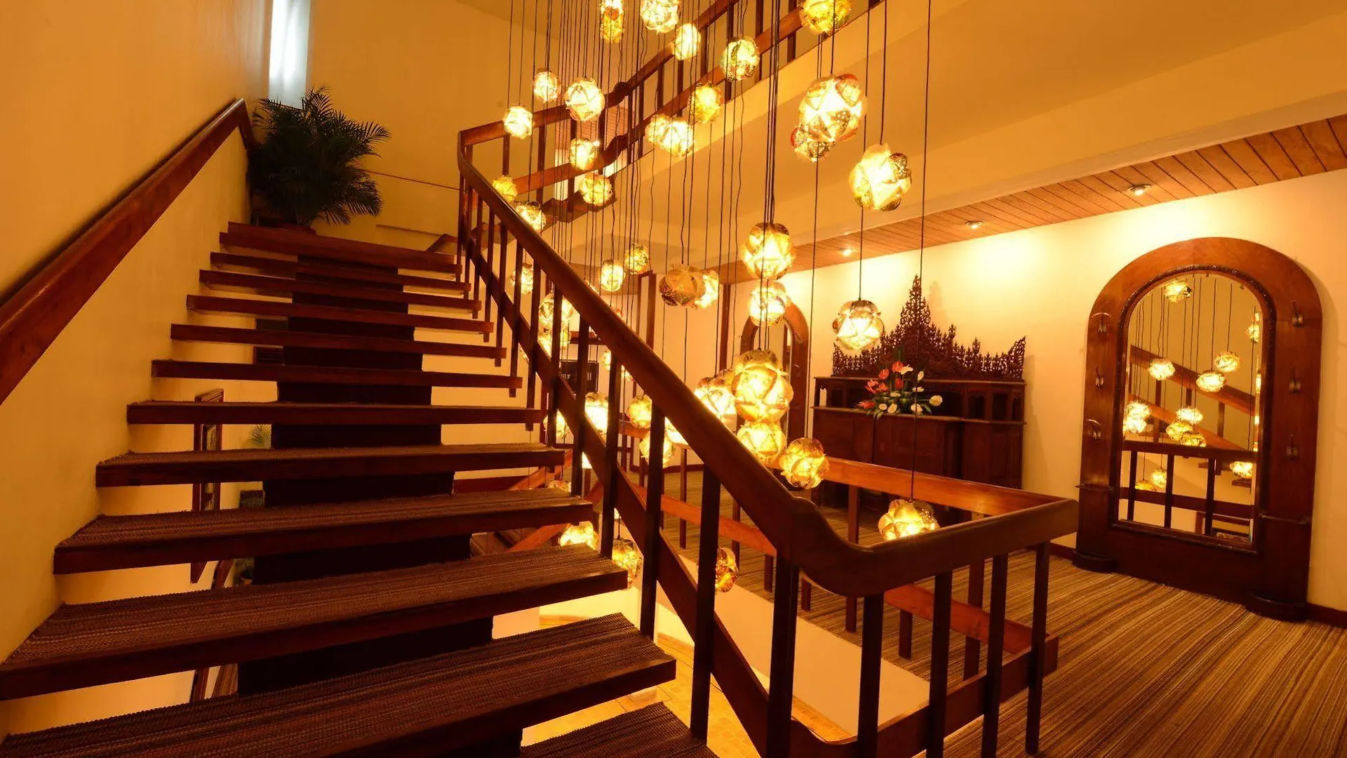 Casino Hotel - Cgh Earth, Cochin Kochi